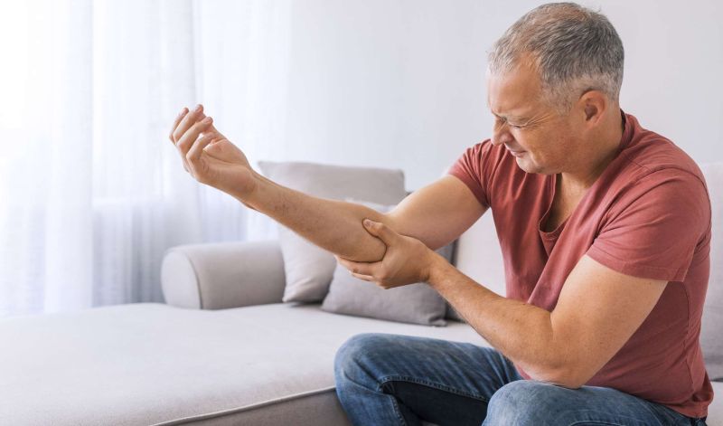 mức độ nguy hiểm của bệnh khô khớp