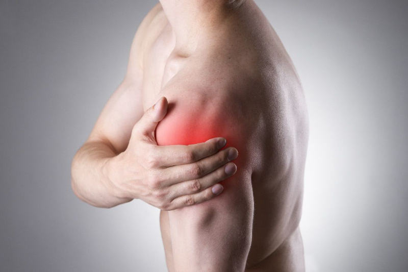 triệu chứng rách sụn viền khớp vai